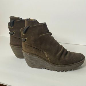 Fly London Olive suede wedge bootie size 38 7.5-8 women’s